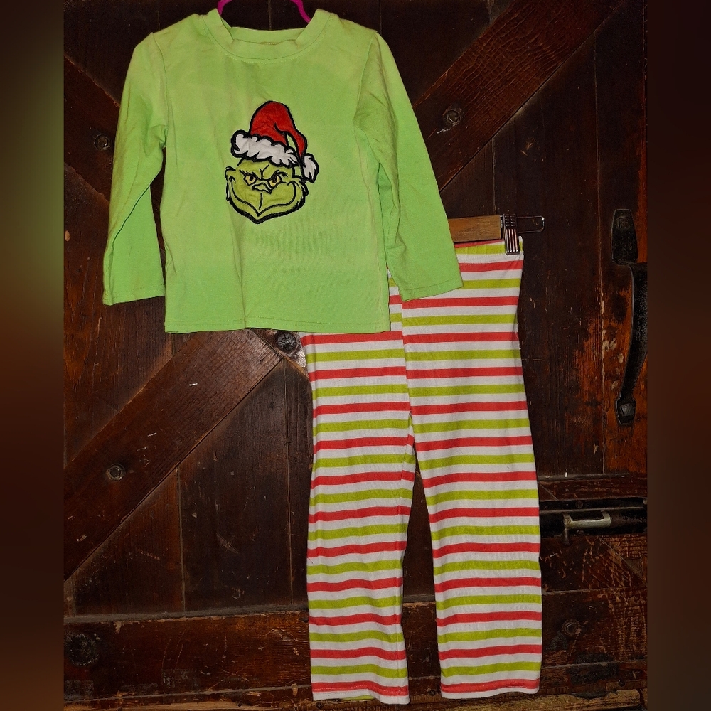 🍀3/15 Kids Grinch Pajama Set - Green and Red